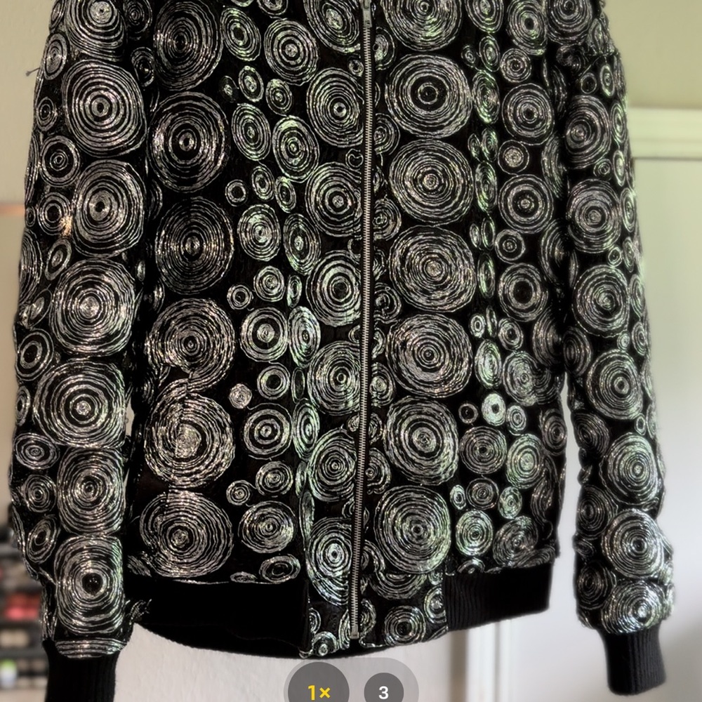 Bomber jacket - Picture 3 of 3